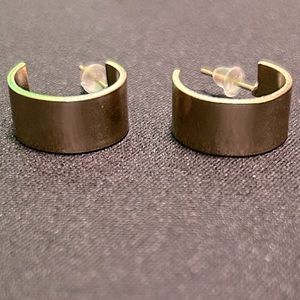 NEW // .6” Chunky Gold Hoops